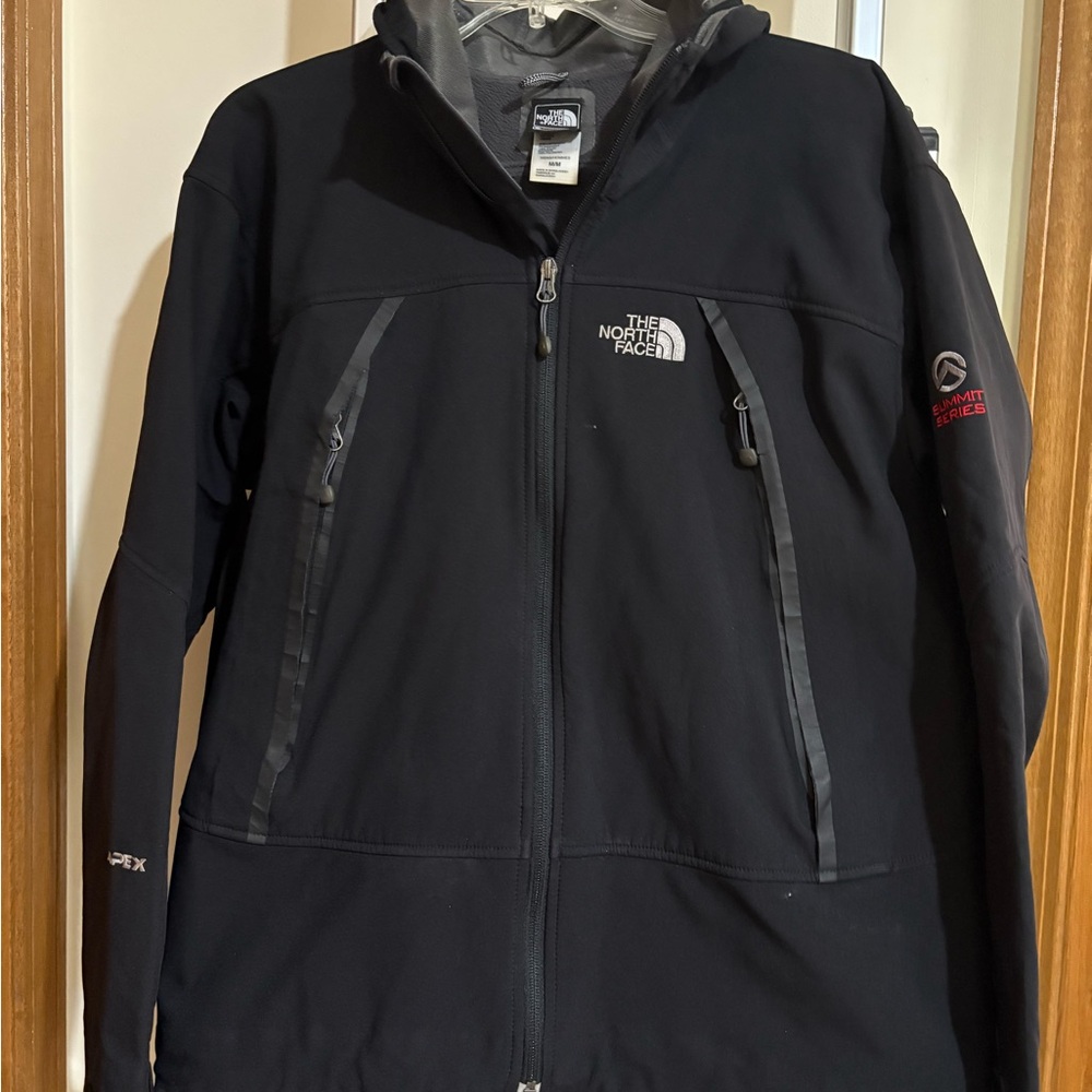 The North Face Men's Black Performance Jacket